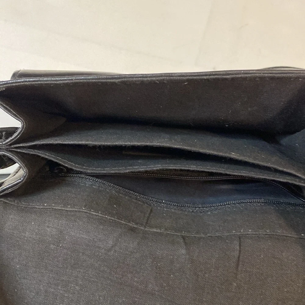 Dolce Vita Black Leather Crossbody - Picture 13 of 13